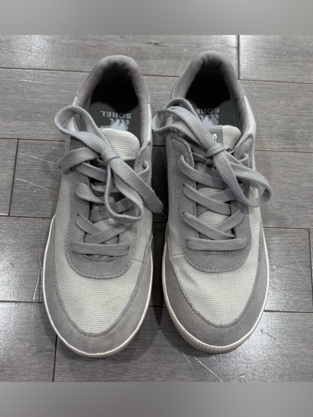Sorel Viibe Low Sneakers Women’s Sz 8.5 Grey Waterproof Retro Runner